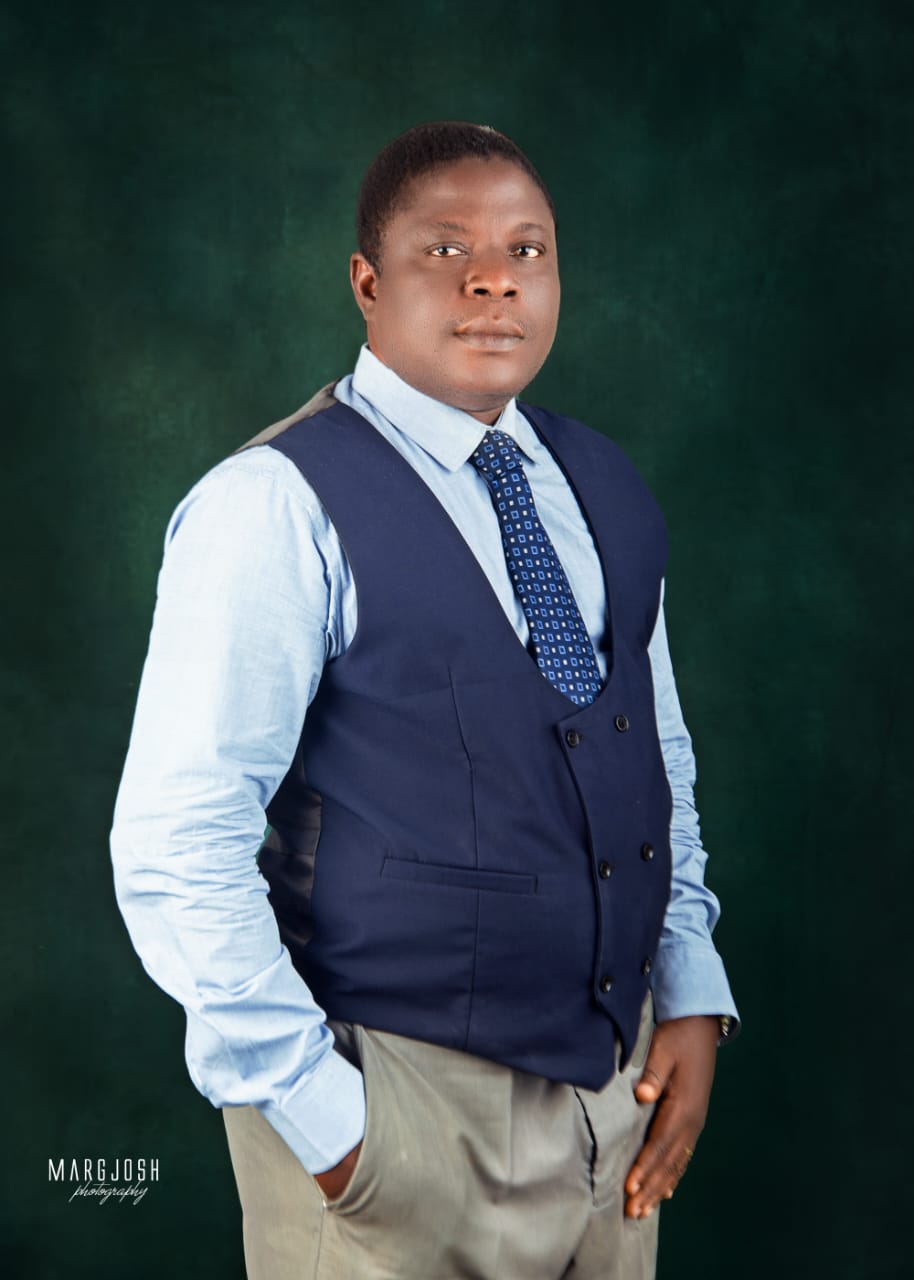 Pastor Dare Owoyemi — Lead Pastor, Word Communion Church